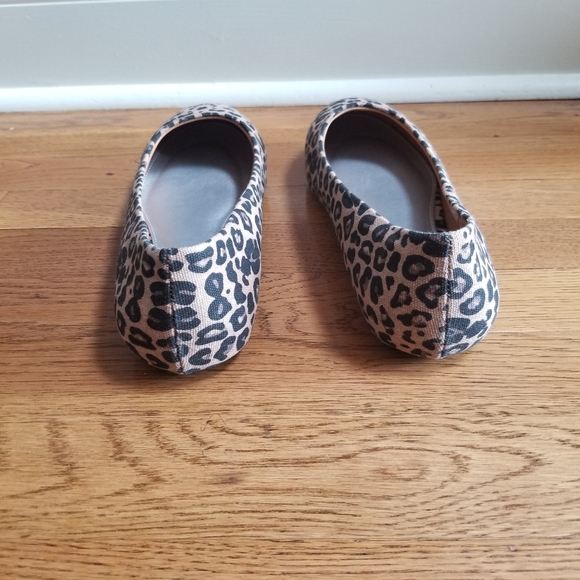 Dominique Nicole Animal Print Ballet Flats - Picture 3 of 6